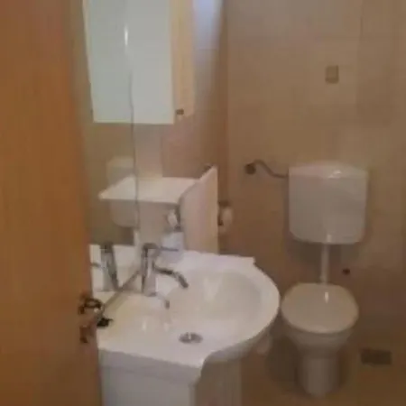 Peaceful For Family Or Couples Apartment