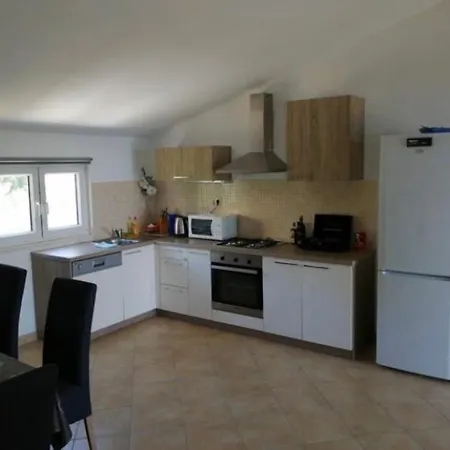 Apartment Peaceful For Family Or Couples Podstrana