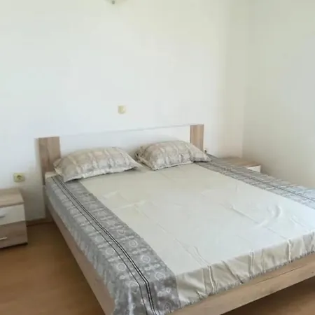 Peaceful For Family Or Couples Apartment